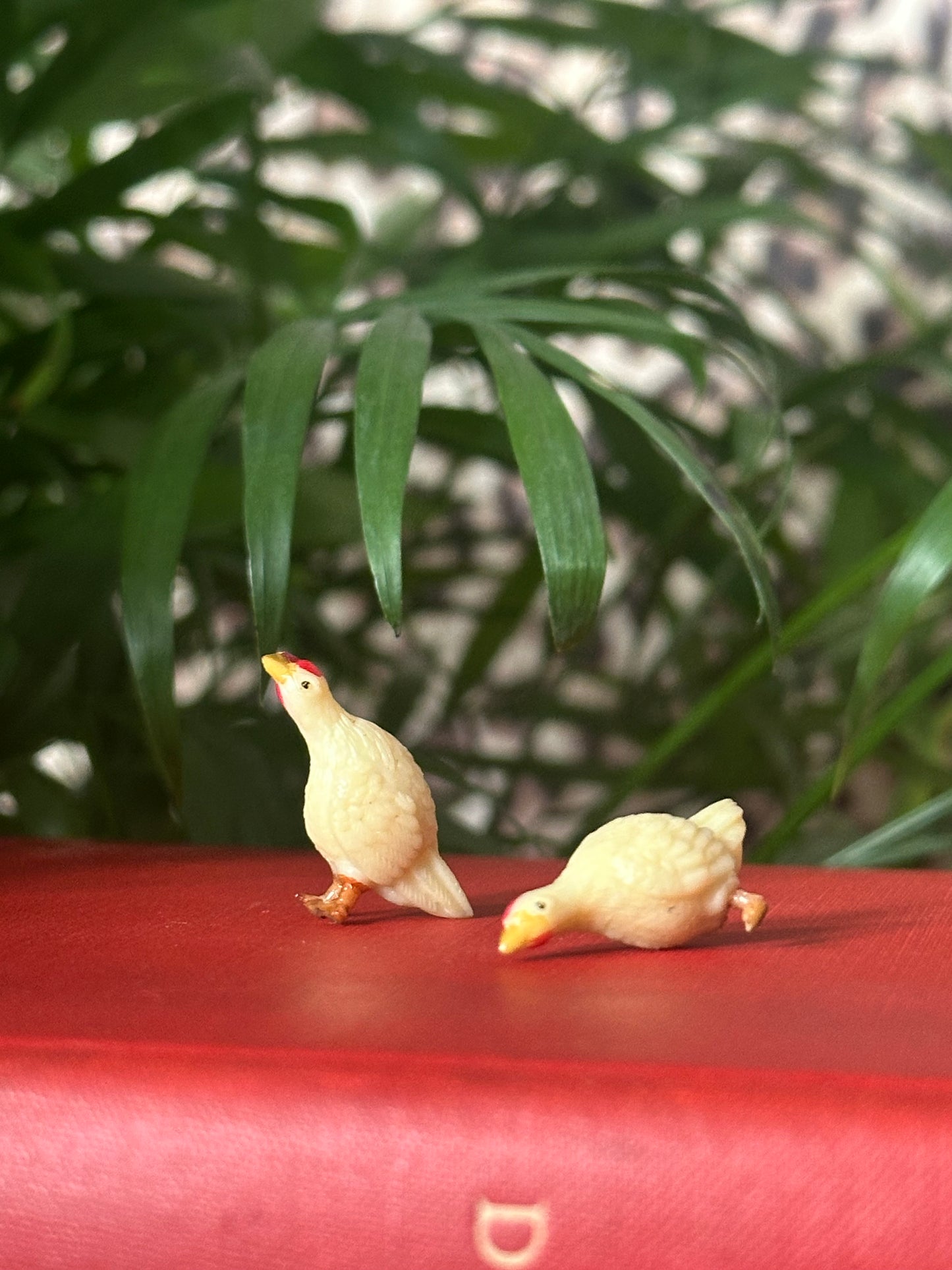 Miniature Chicken (Unknown Material)
