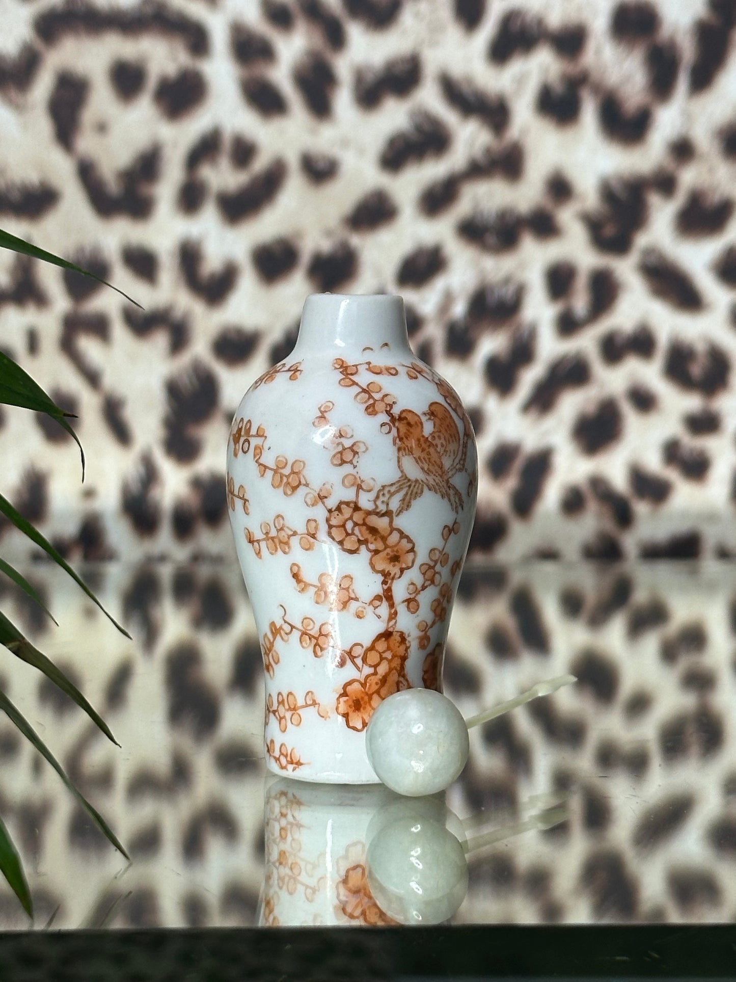 Famille Rose Porcelain Snuff Bottle with Jade-Tipped Stopper